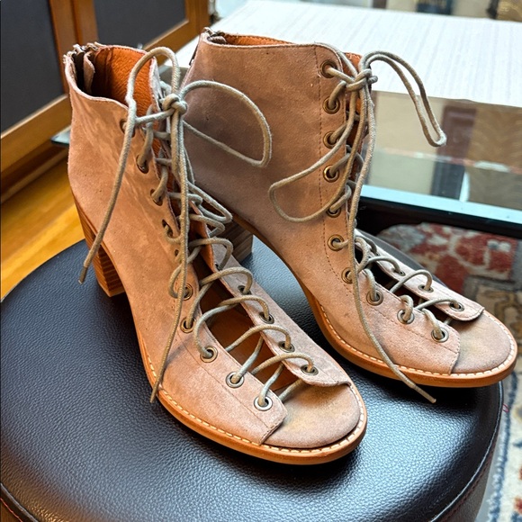JEFFREY CAMPBELL Lace-Up Peep Toe Ankle leather Boots, size 9.5 - Picture 1 of 14